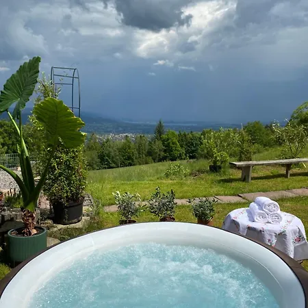 Gorski Na Polanie Goryczkowej 700 M Npm - Dojazd Samochodem Terenowym, W Zimie Utrudniony - Wymagane Lancuchy شتوروك